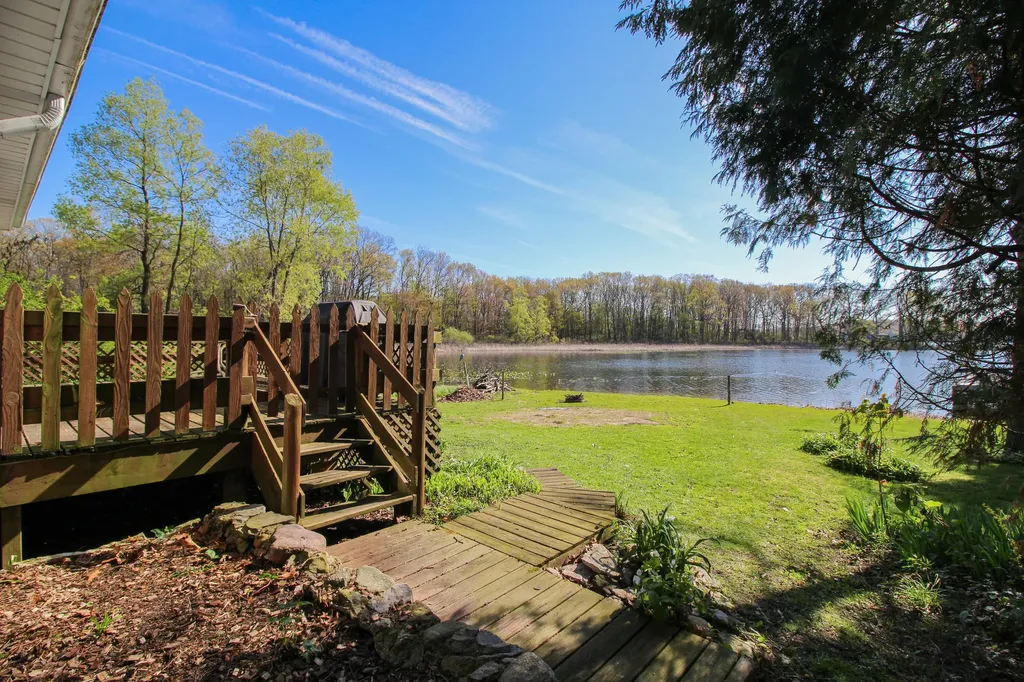 91195 M-40 Porter Township MI 49067