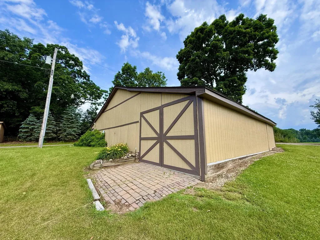 13955 Rattalee Lake Road Springfield Charter Township MI 48350