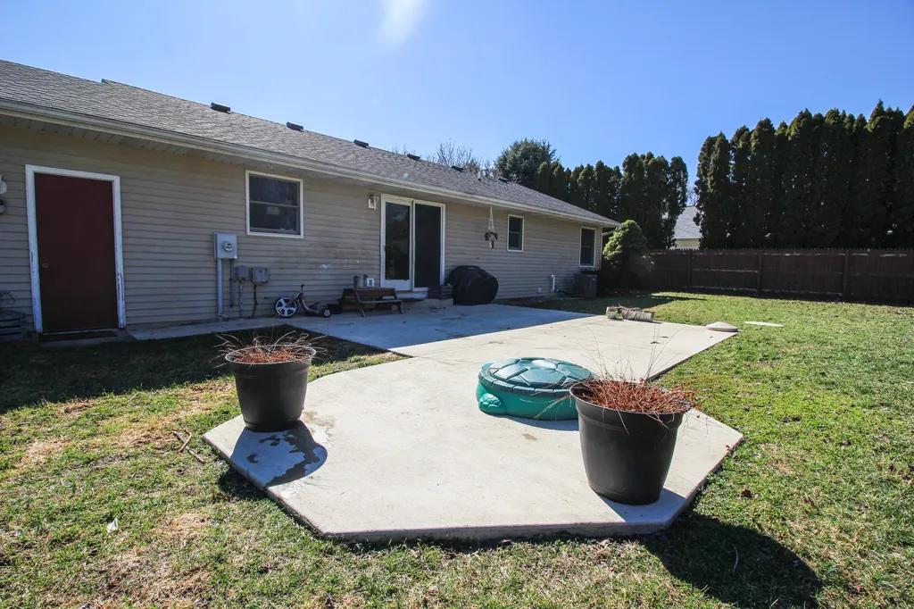 17064 Hawk Court Lockport Township MI 49093