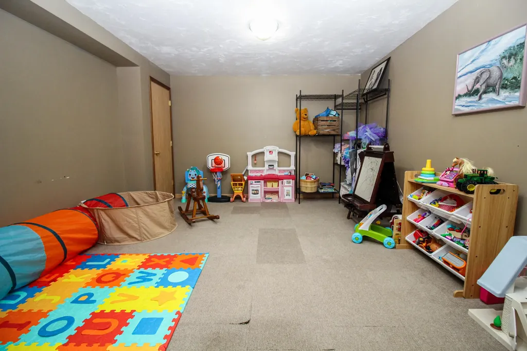 17064 Hawk Court Lockport Township MI 49093