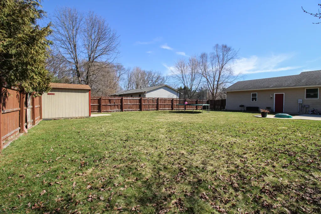 17064 Hawk Court Lockport Township MI 49093