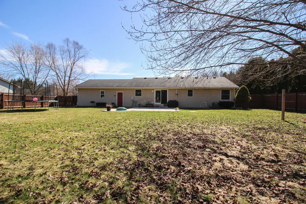17064 Hawk Court Lockport Township MI 49093