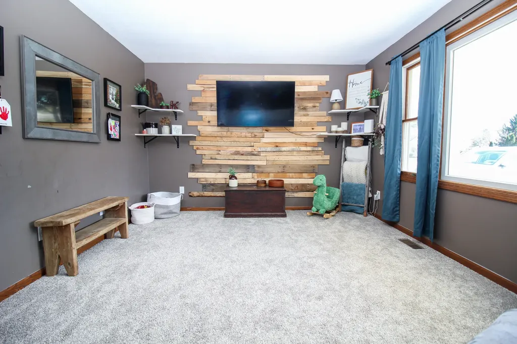 17064 Hawk Court Lockport Township MI 49093
