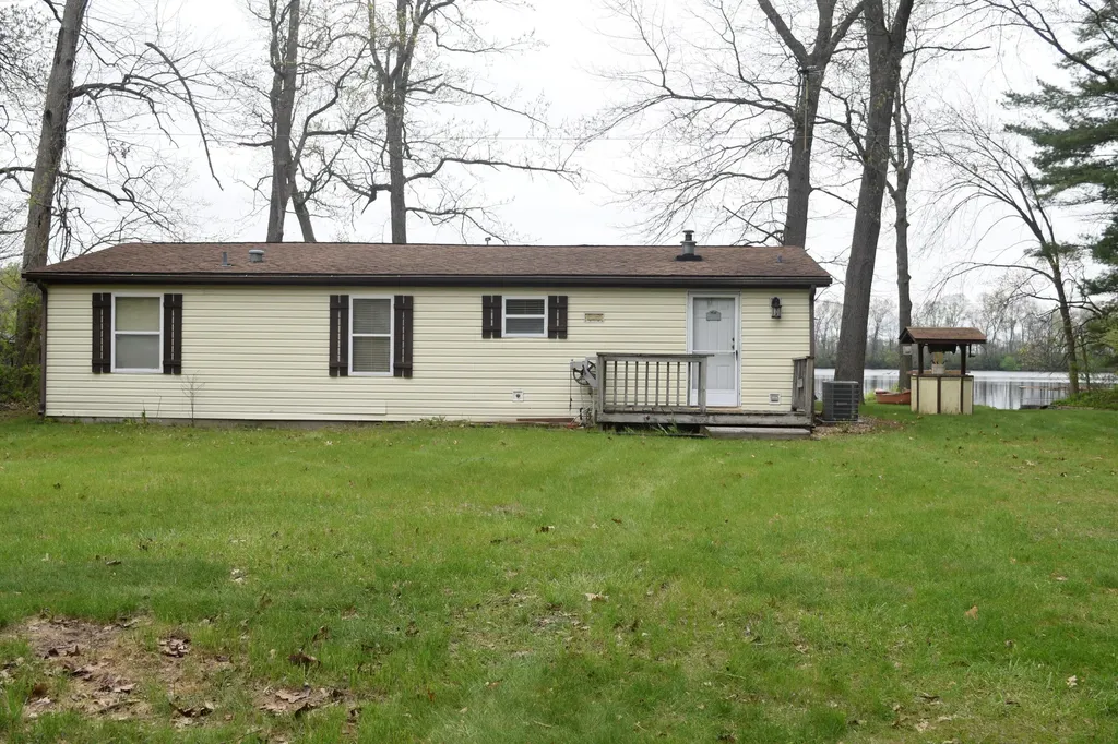 12230 Riverside Drive Constantine Township MI 49099