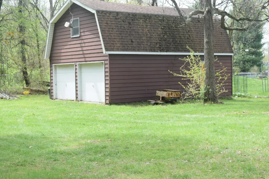 12230 Riverside Drive Constantine Township MI 49099