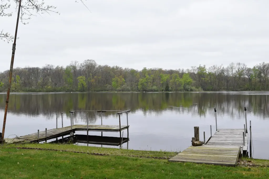 12230 Riverside Drive Constantine Township MI 49099