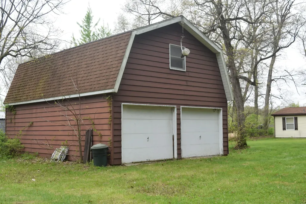 12230 Riverside Drive Constantine Township MI 49099