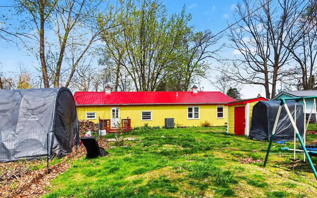 12192 Riverside Drive Constantine Township MI 49099
