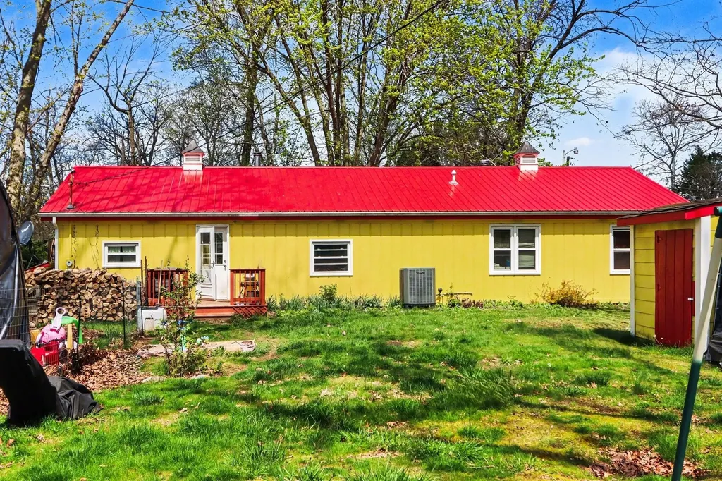 12192 Riverside Drive Constantine Township MI 49099