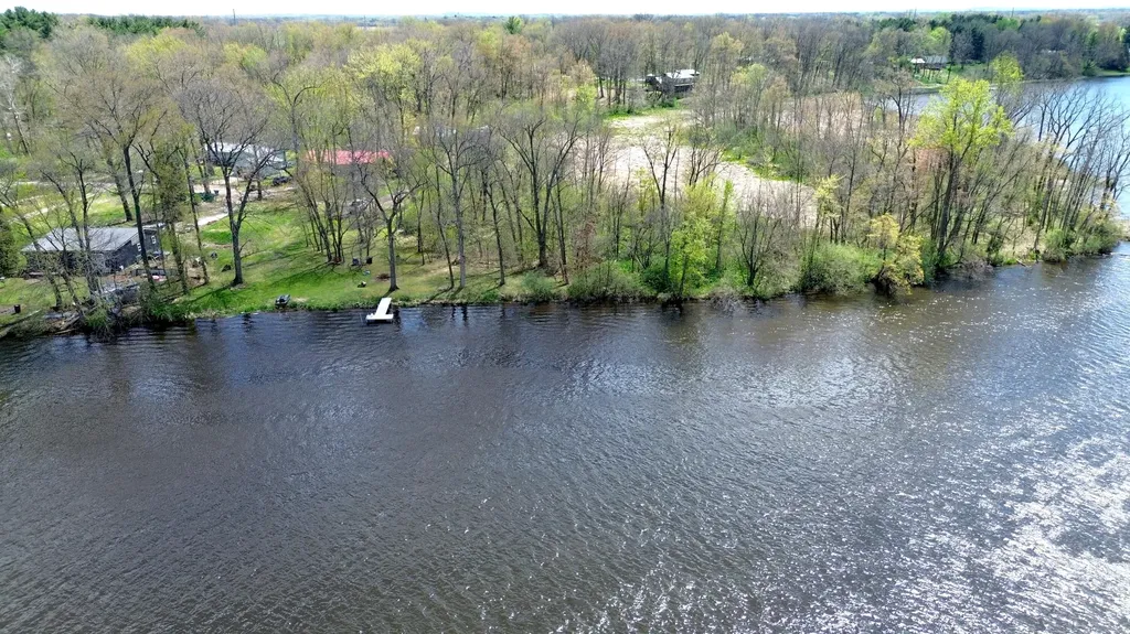 12192 Riverside Drive Constantine Township MI 49099
