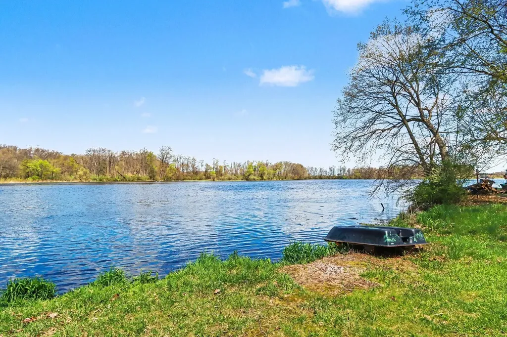 12192 Riverside Drive Constantine Township MI 49099