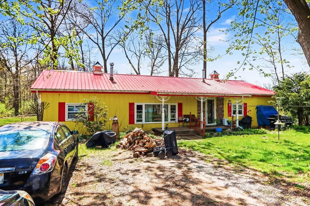 12192 Riverside Drive Constantine Township MI 49099
