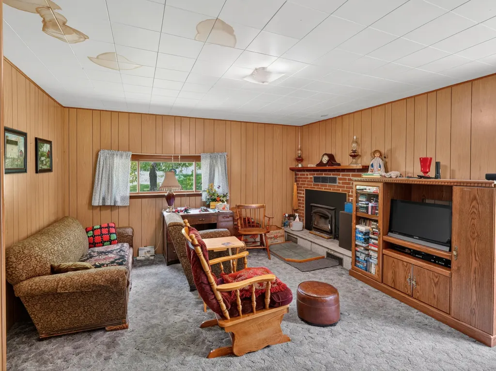 6182 Hamilton Road Hamilton Township MI 48625