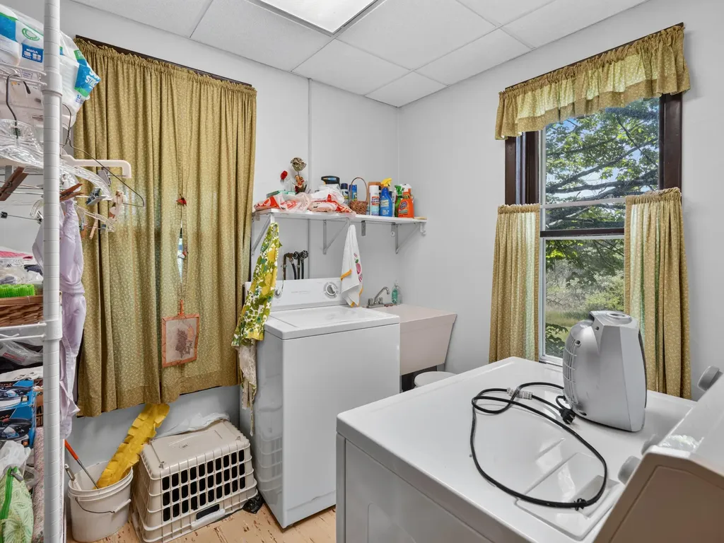 6182 Hamilton Road Hamilton Township MI 48625