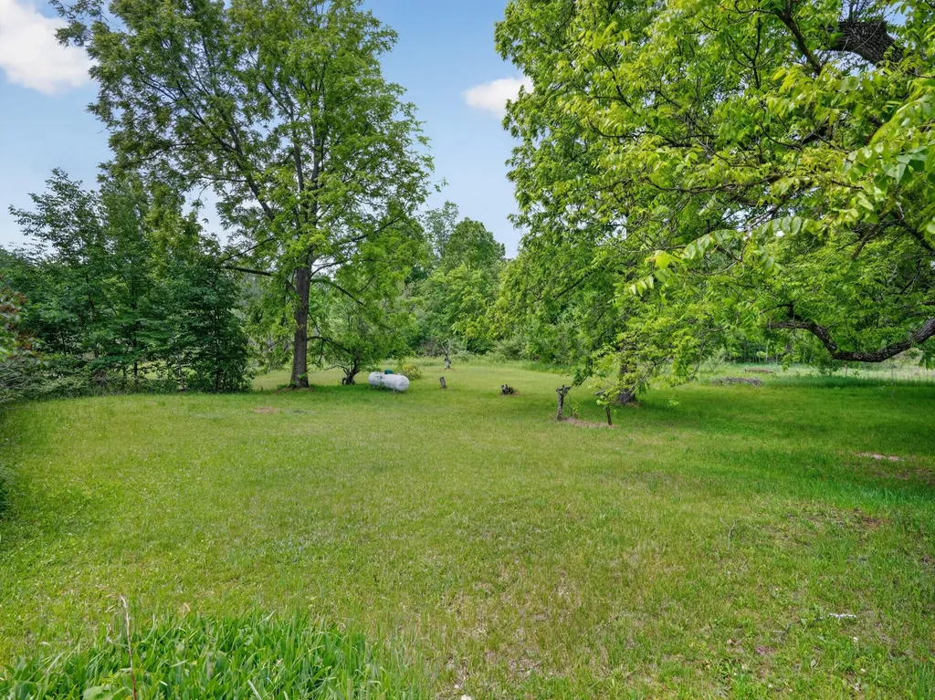 6182 Hamilton Road Hamilton Township MI 48625