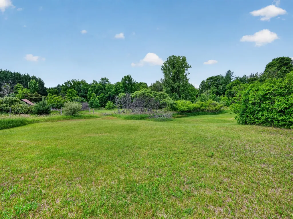 6182 Hamilton Road Hamilton Township MI 48625