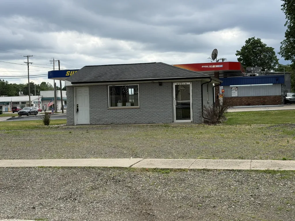 102 N Lincoln Avenue Three Rivers City MI 49093
