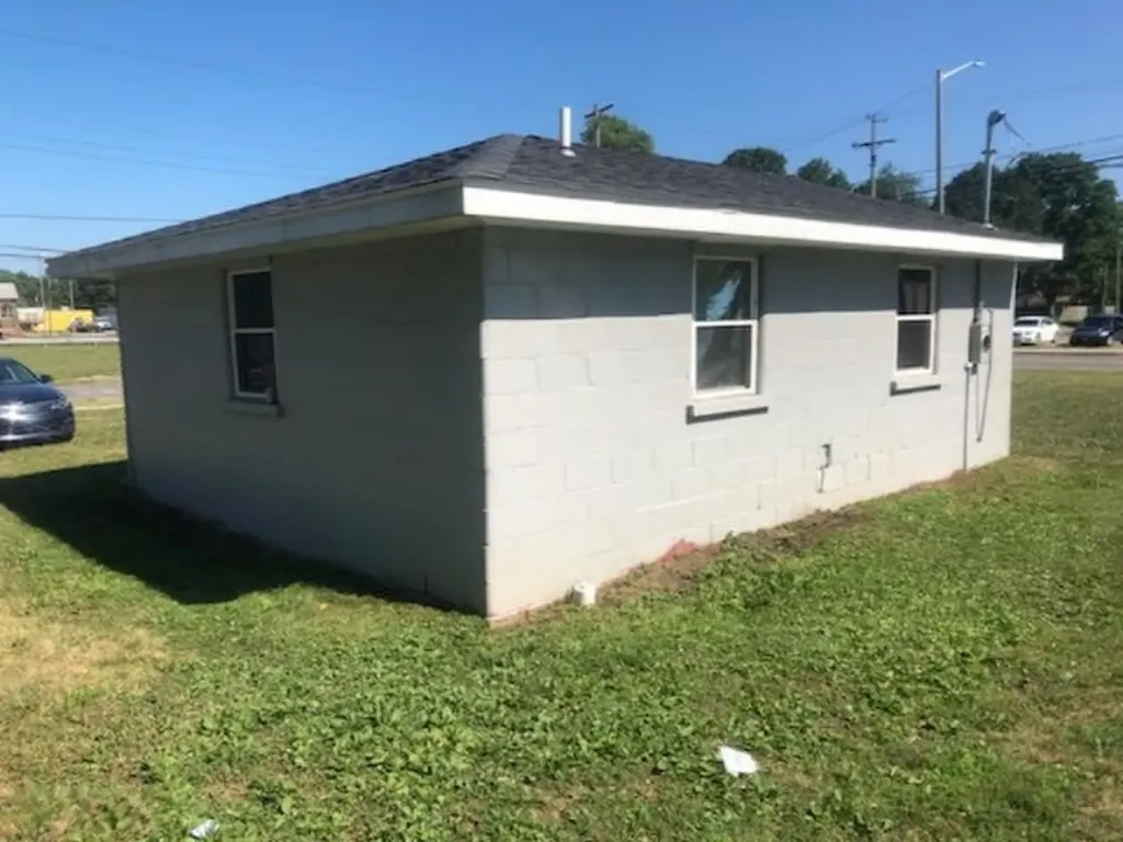 102 N Lincoln Avenue Three Rivers City MI 49093