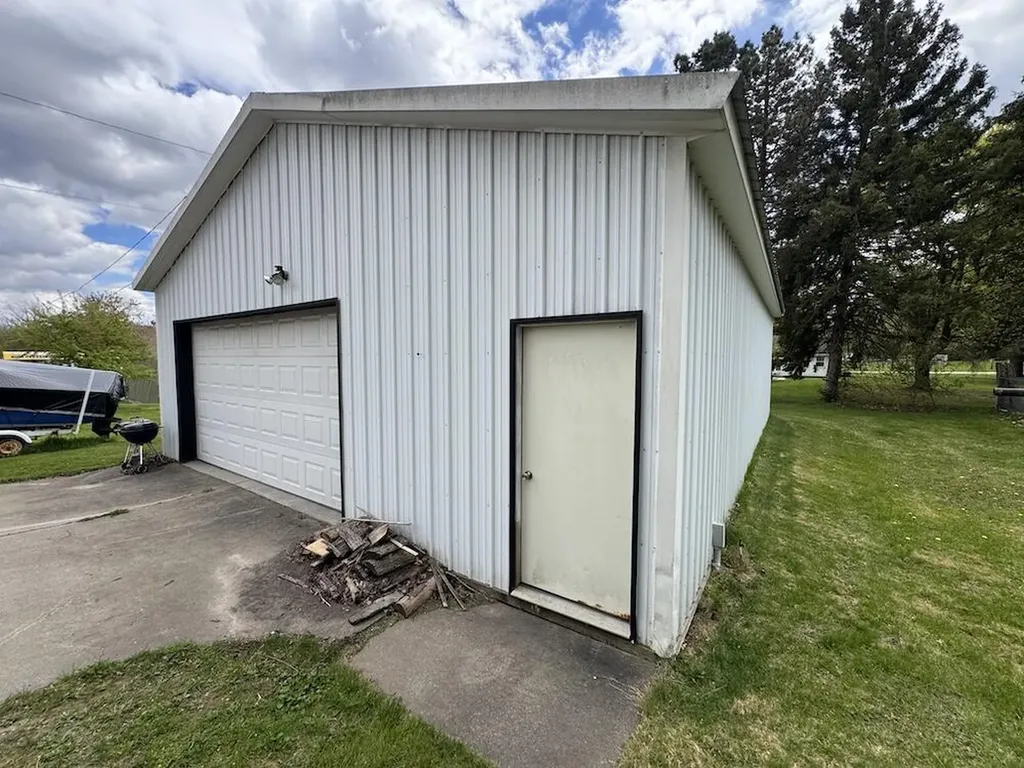 190 E Spruce Street Frost Township MI 48625