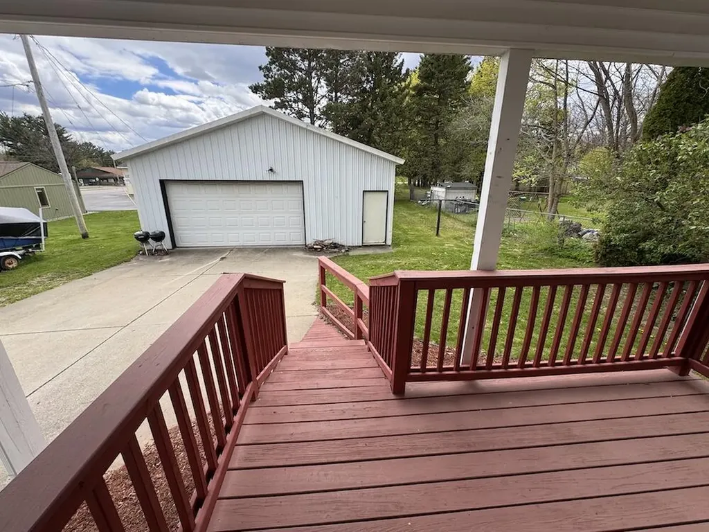 190 E Spruce Street Frost Township MI 48625