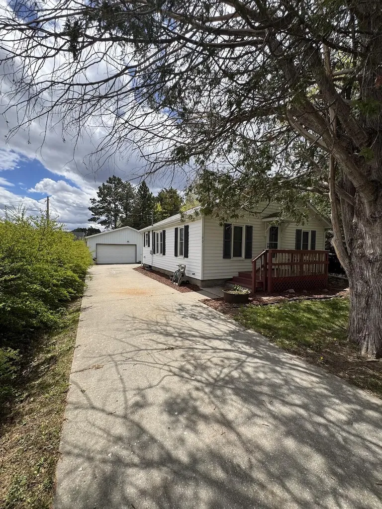 190 E Spruce Street Frost Township MI 48625