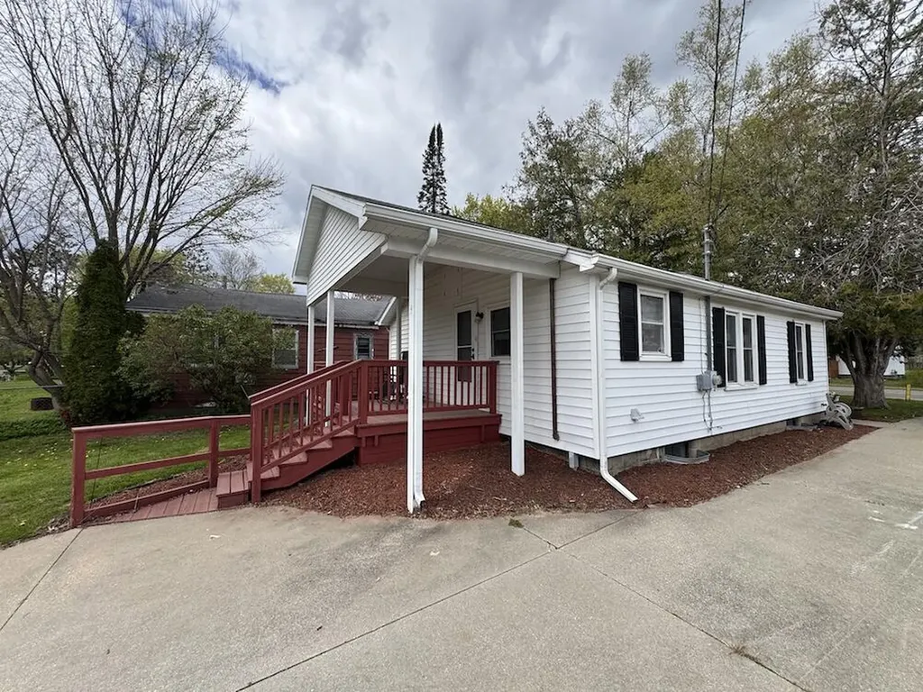 190 E Spruce Street Frost Township MI 48625