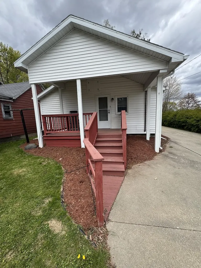 190 E Spruce Street Frost Township MI 48625