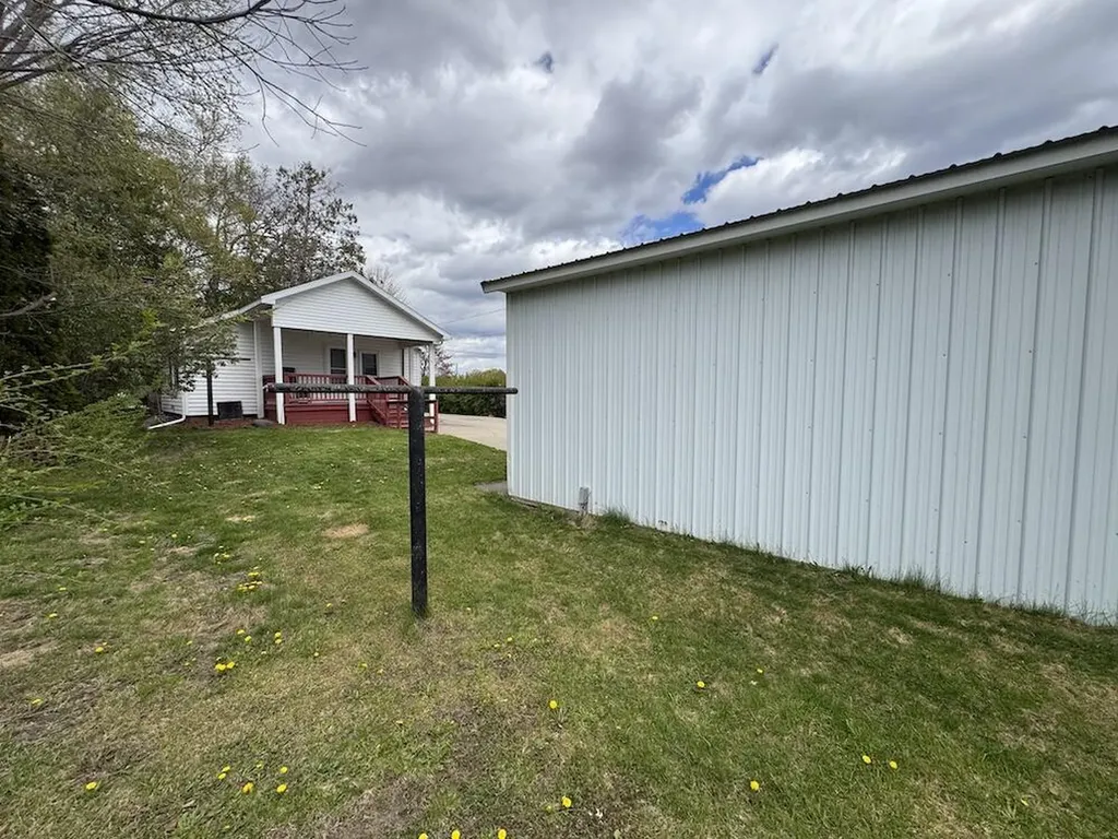 190 E Spruce Street Frost Township MI 48625