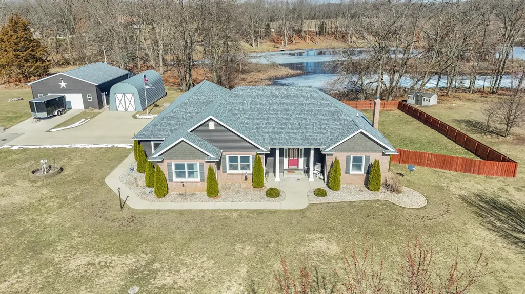 17700 Brad Lane Lockport Township MI 49093