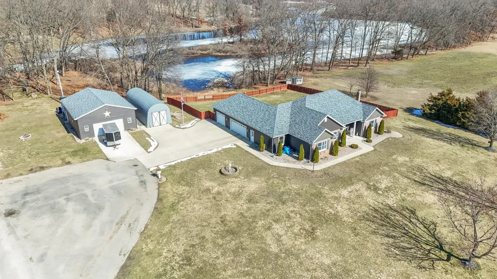 17700 Brad Lane Lockport Township MI 49093