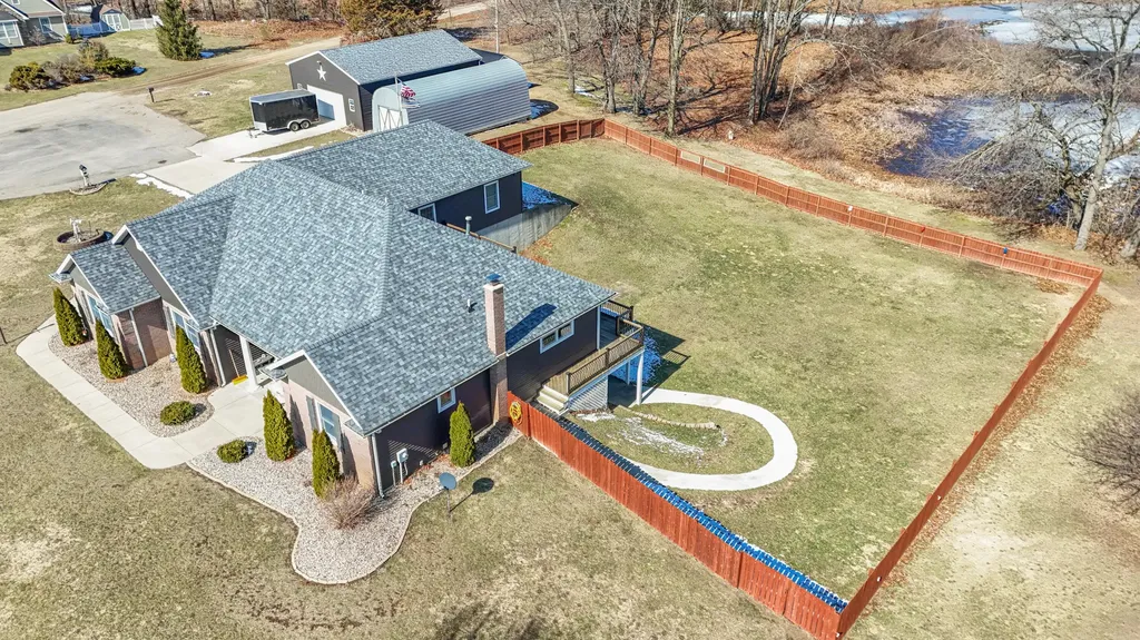 17700 Brad Lane Lockport Township MI 49093