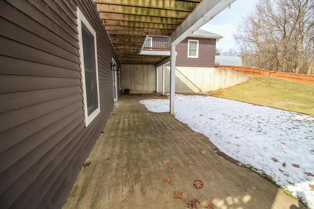 17700 Brad Lane Lockport Township MI 49093
