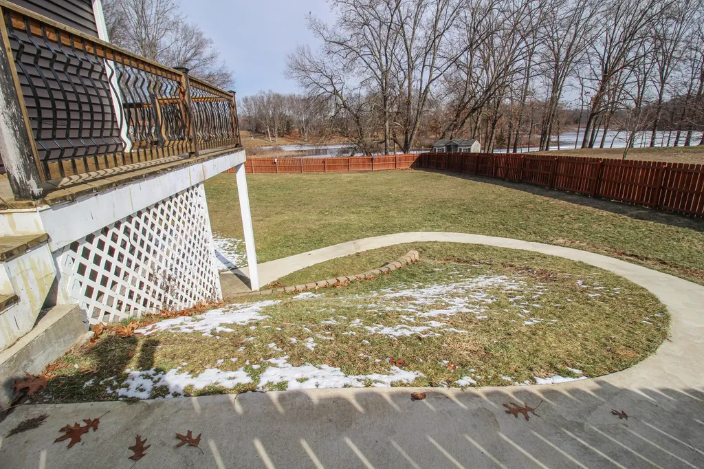 17700 Brad Lane Lockport Township MI 49093