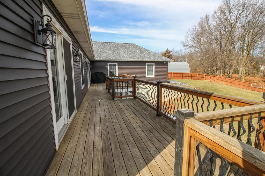 17700 Brad Lane Lockport Township MI 49093