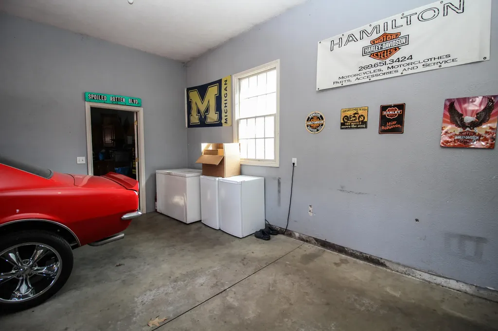 17700 Brad Lane Lockport Township MI 49093