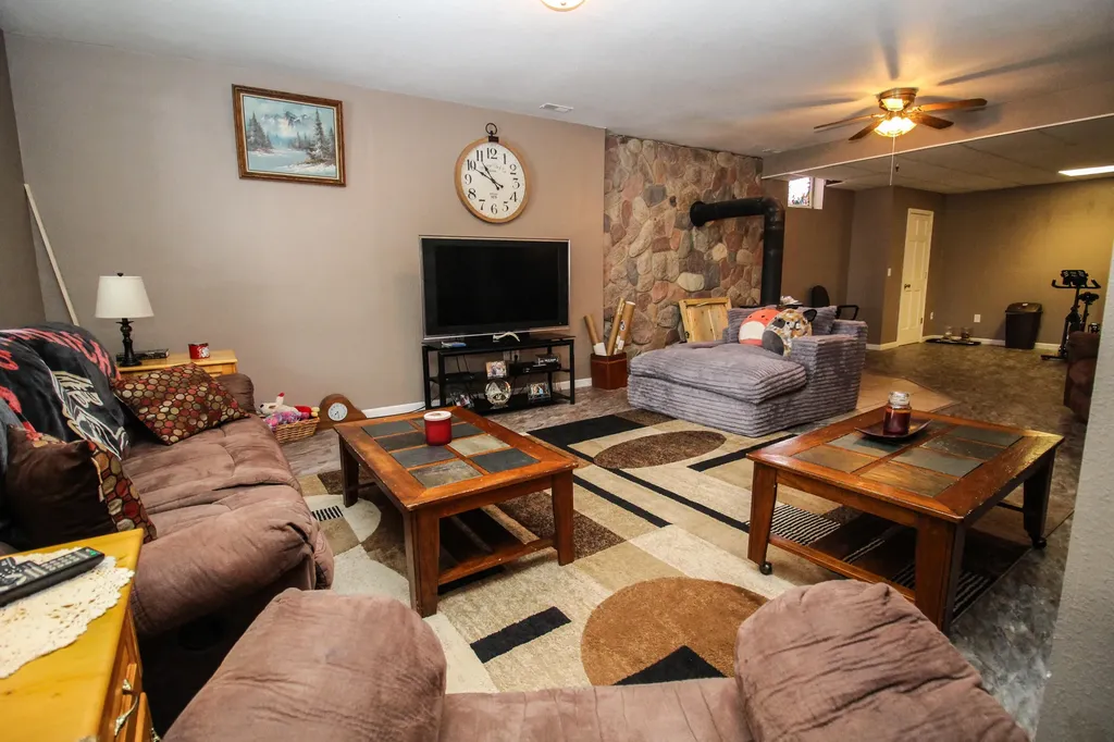 17700 Brad Lane Lockport Township MI 49093