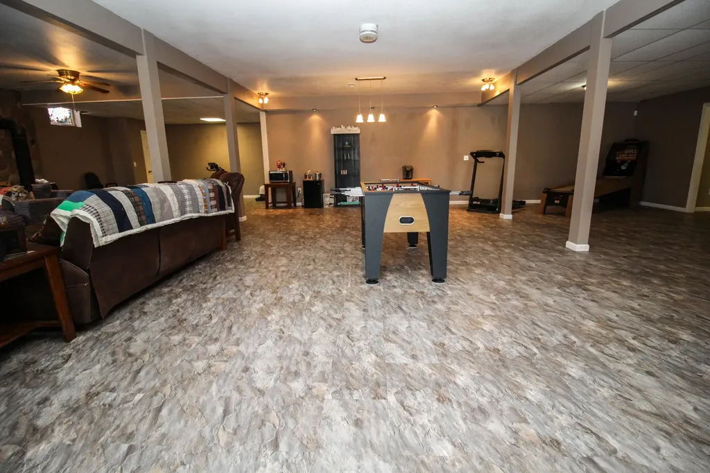 17700 Brad Lane Lockport Township MI 49093