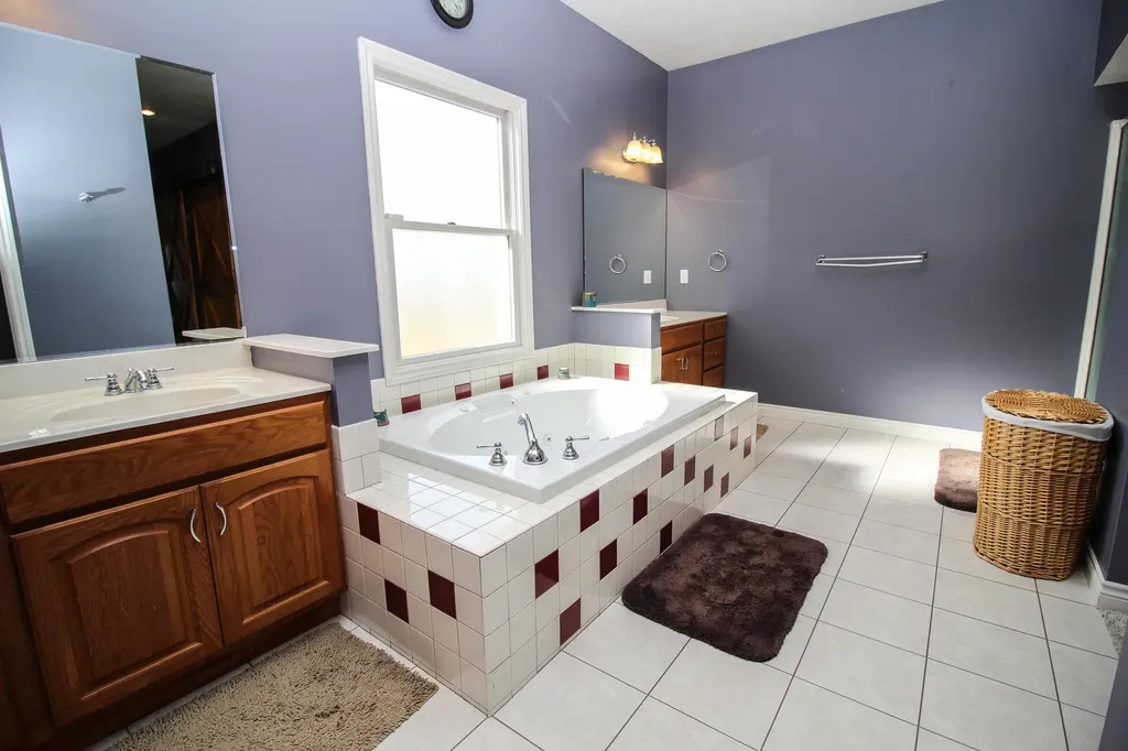 17700 Brad Lane Lockport Township MI 49093