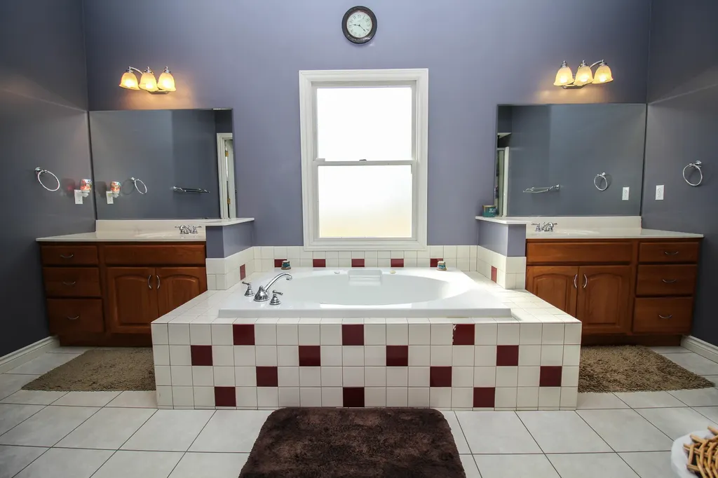 17700 Brad Lane Lockport Township MI 49093