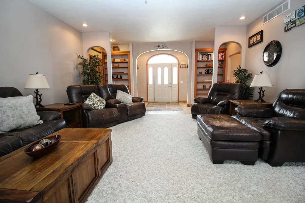 17700 Brad Lane Lockport Township MI 49093