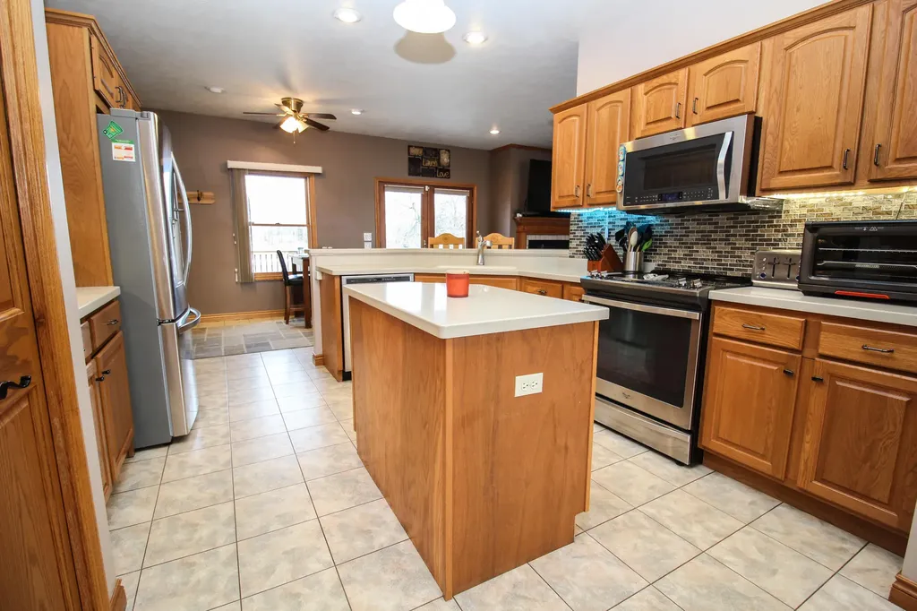 17700 Brad Lane Lockport Township MI 49093