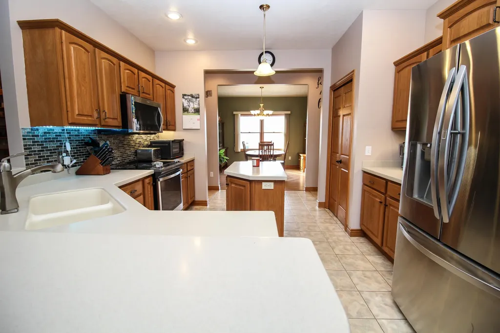 17700 Brad Lane Lockport Township MI 49093