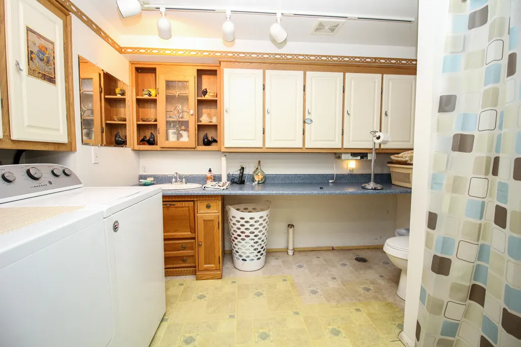 8077 W Q Avenue Texas Charter Township MI 49009