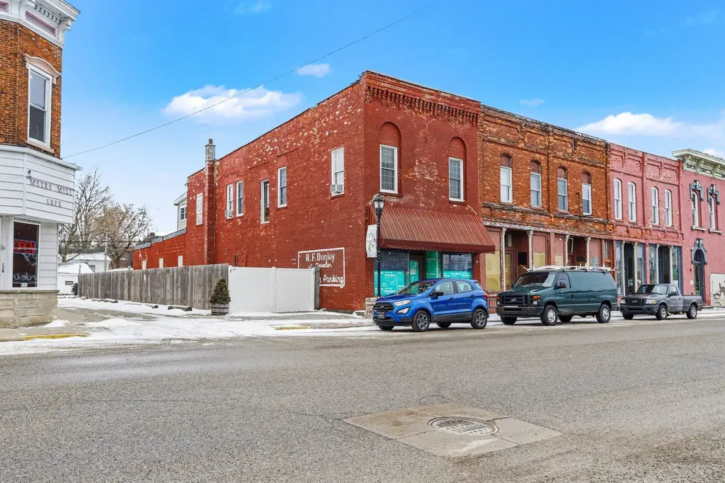 130 E Water Street Constantine Village MI 49042
