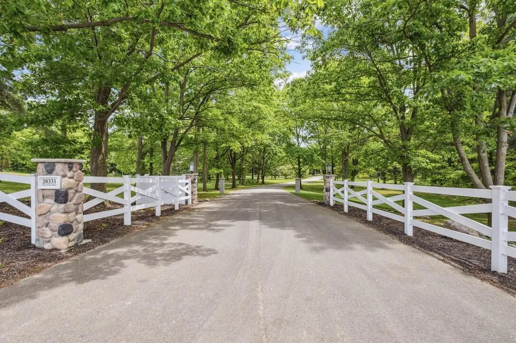 20331 Blairs View Drive White Pigeon Township MI 49099