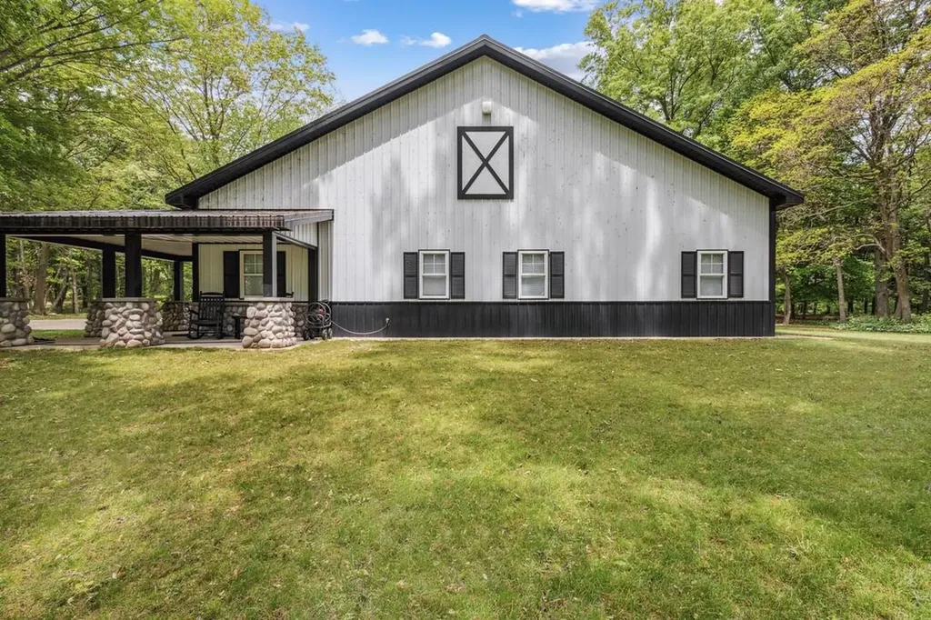 20331 Blairs View Drive White Pigeon Township MI 49099