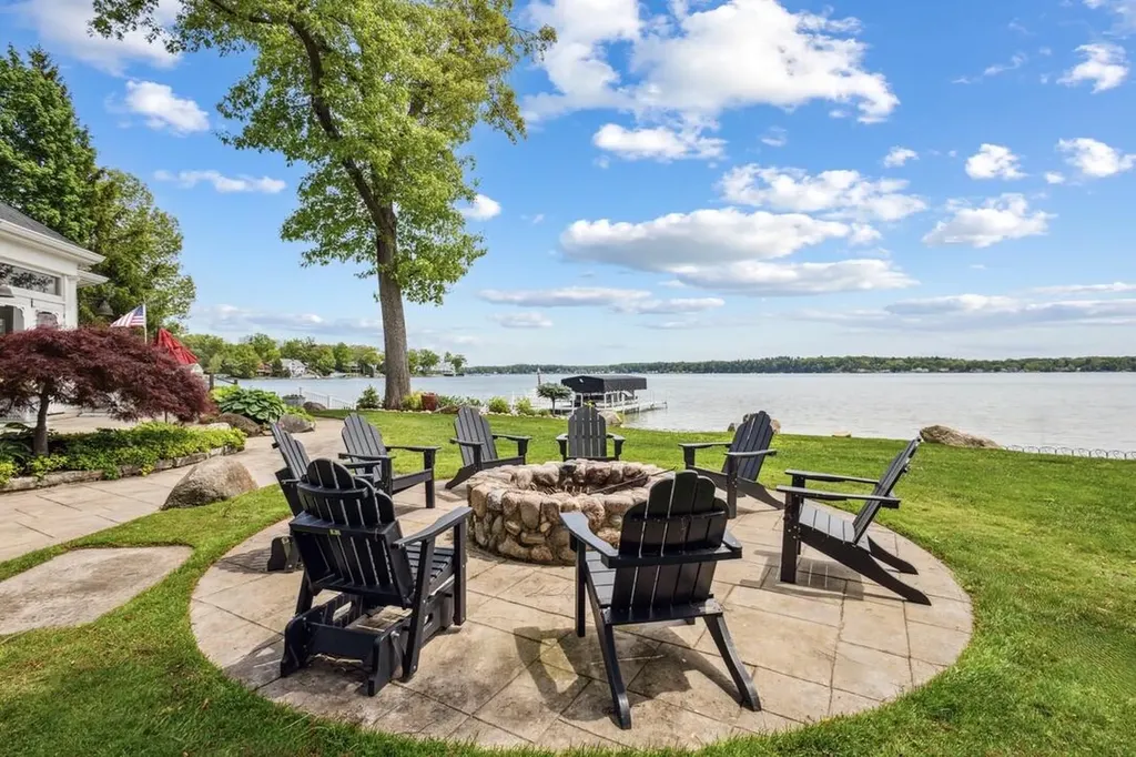 20331 Blairs View Drive White Pigeon Township MI 49099