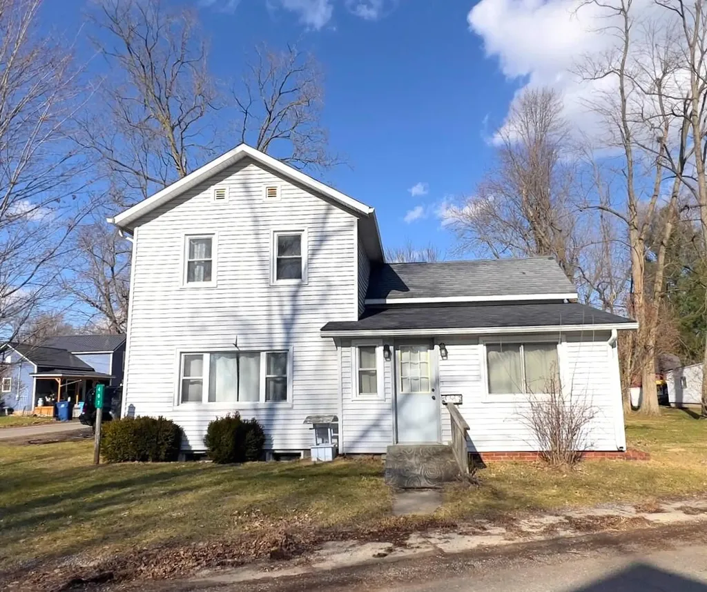 407 Barry Street Colon Village MI 49040