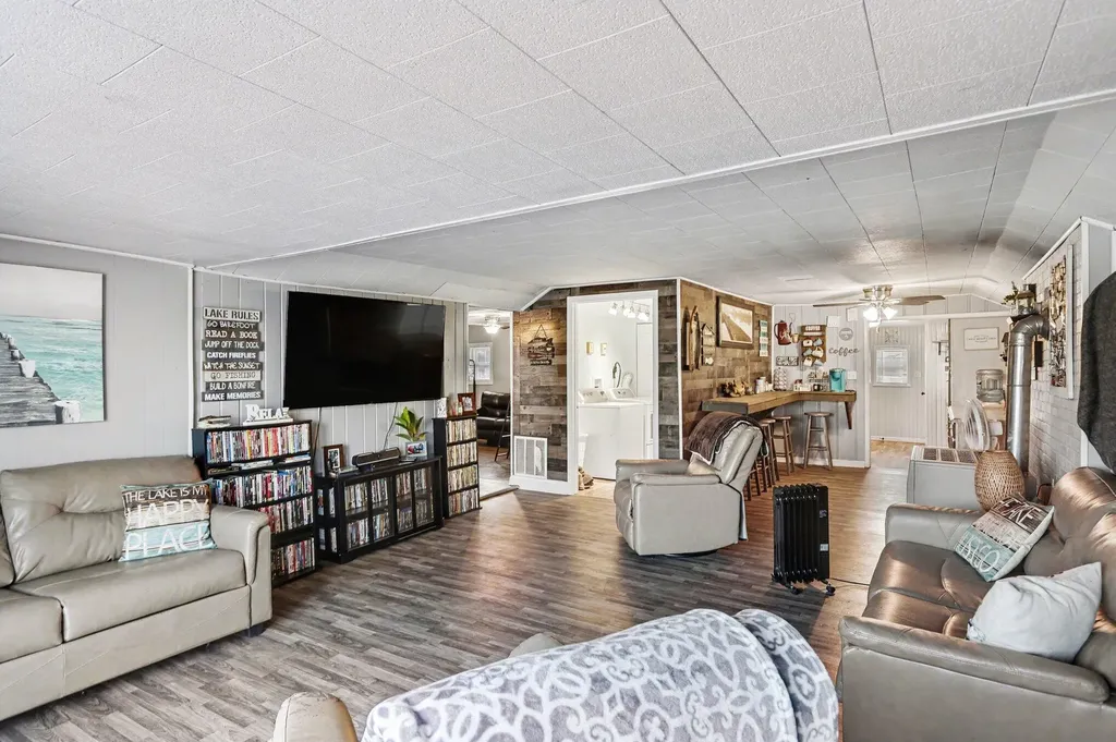 31908 Decker Road Colon Township MI 49040