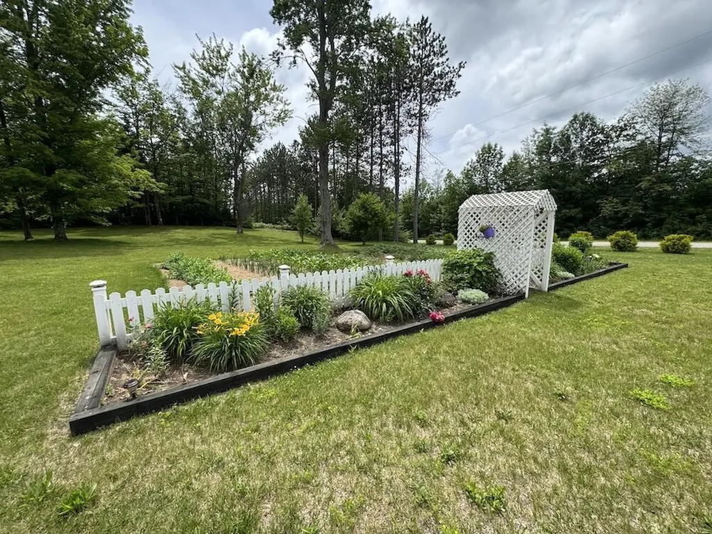 1692 N Galbraith Road Elmer Township MI 48647
